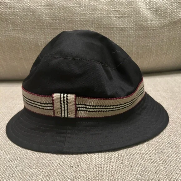 BURBERRY LONDON Vintage Bucket Hat; Great Condition! - Picture 2 of 8